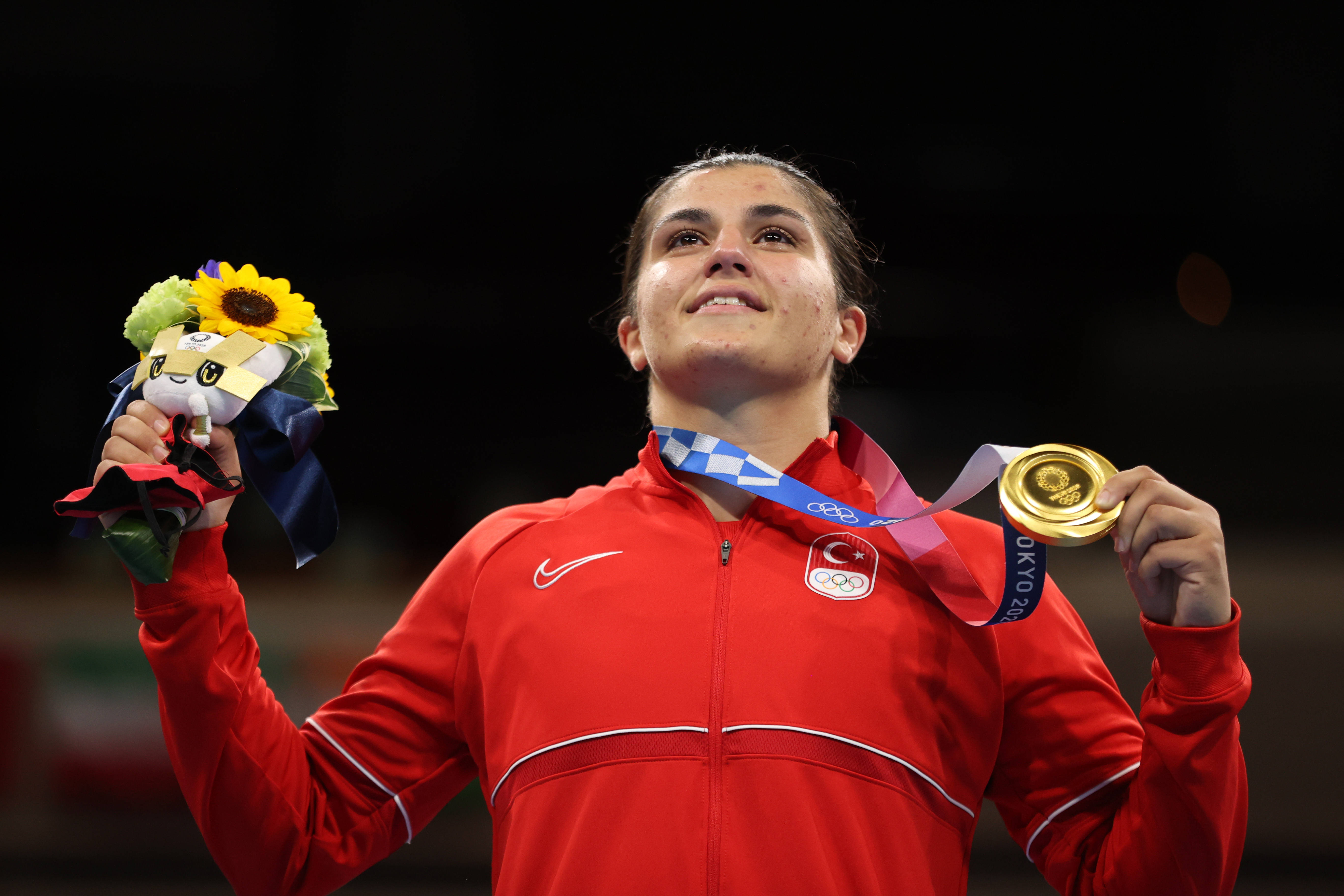 aoa体育新闻-包含委内瑞拉男子拳击选手英勇表现，斩获金牌的词条