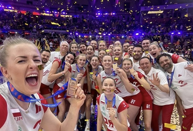 包含波兰队备战期间加强心理素质调整的词条 包含波兰队备战期间加强心理素质调整的词条