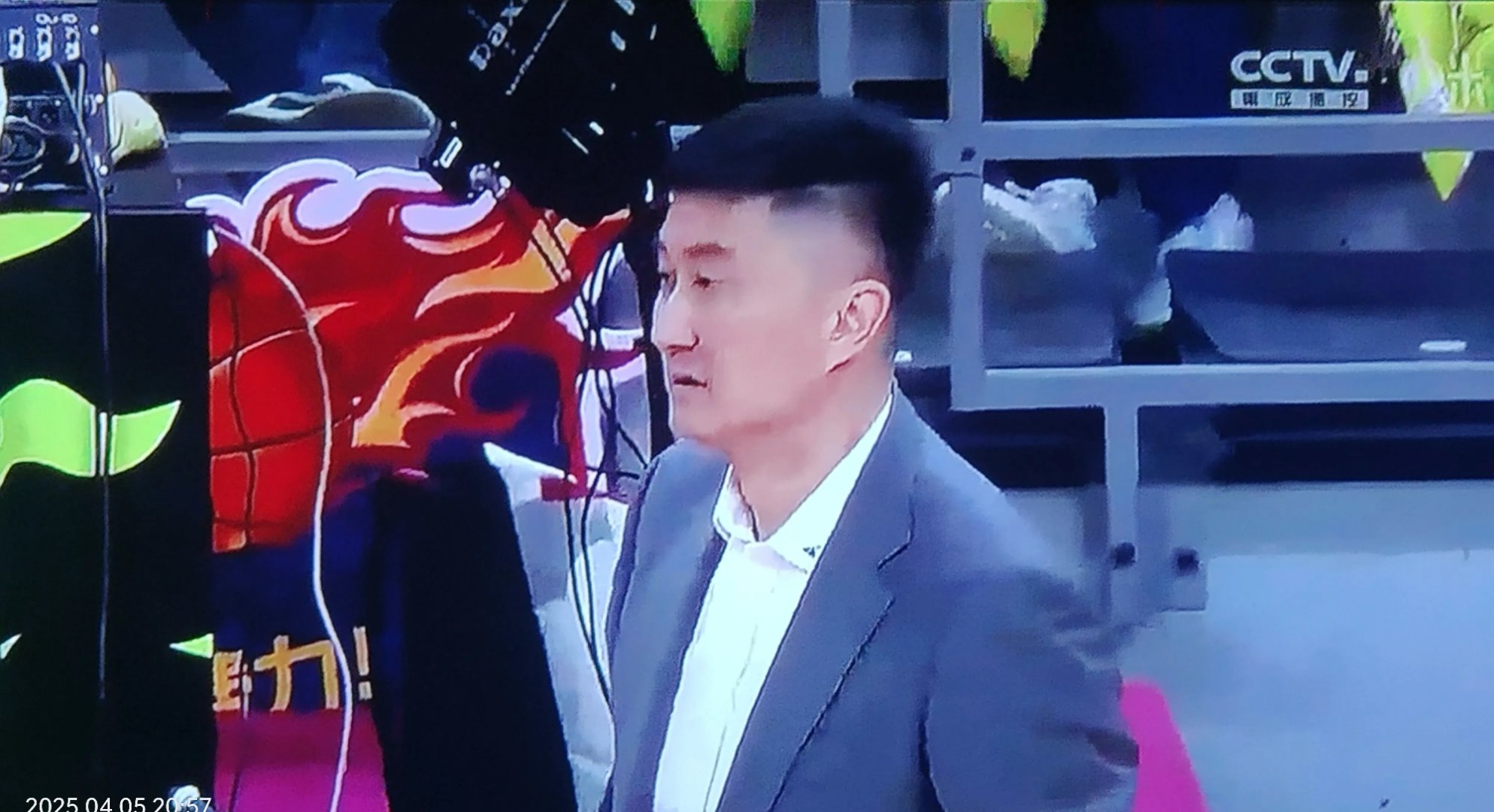 aoa体育娱乐-包含重庆力帆在主场展现强大实力，轻松战胜河北华夏的词条