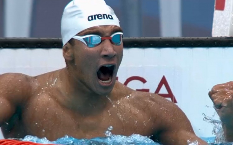 突尼斯男子田径选手在长跑中夺冠 突尼斯男子田径选手在长跑中夺冠