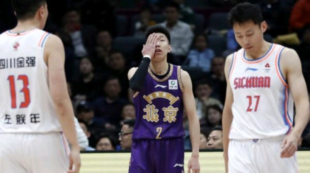 江苏队主场胜河北，拿下胜利