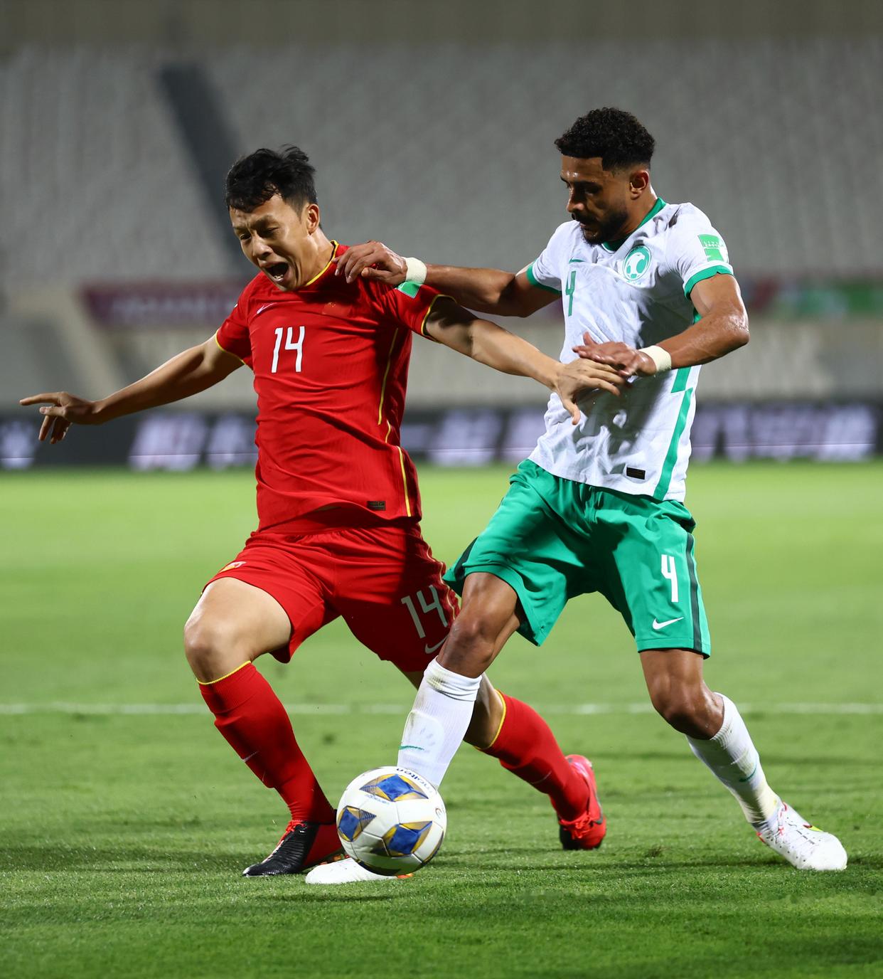 aoa体育官网-阿曼球队大比分取胜，亚洲杯赛事精彩绝伦