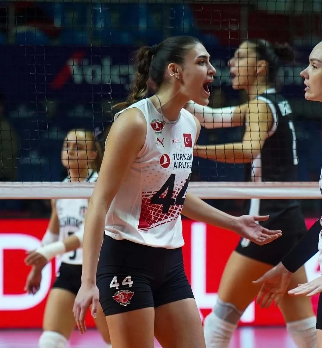 土耳其队发挥稳健，迎战结实的对手