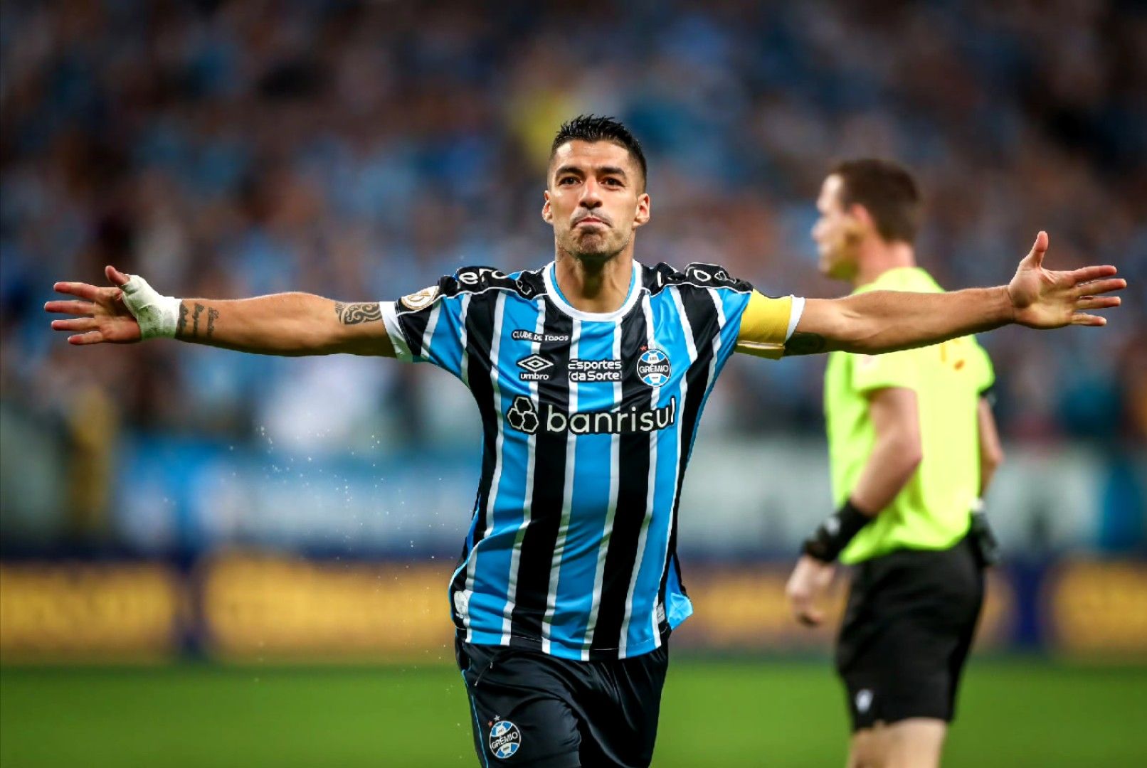 苏亚雷斯进球领衔,巴萨轻松取胜 苏亚雷斯进球领衔,巴萨轻松取胜