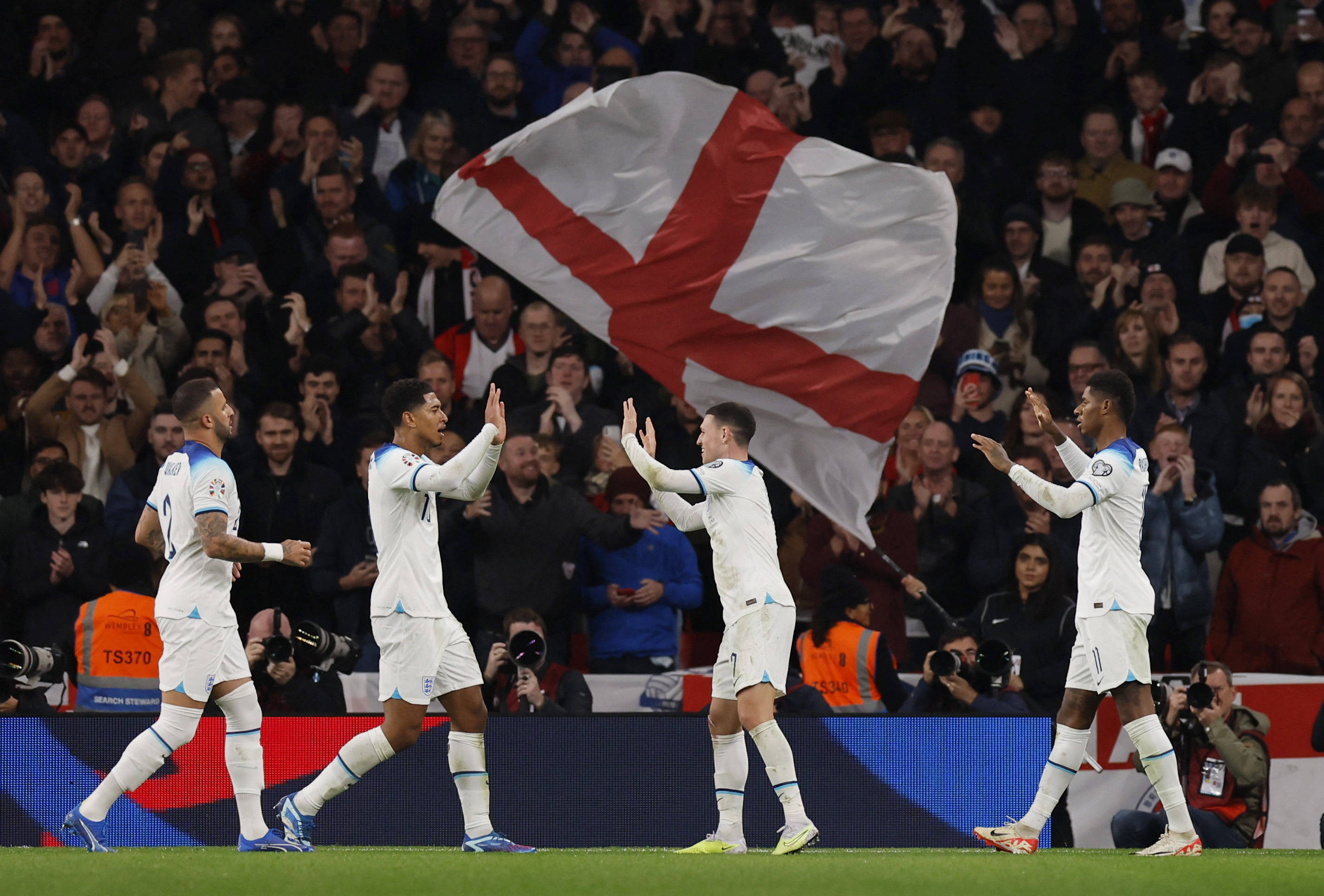 aoa体育课程-包含圣马力诺队遭遇摩尔多瓦队的挑战，创造新高的词条