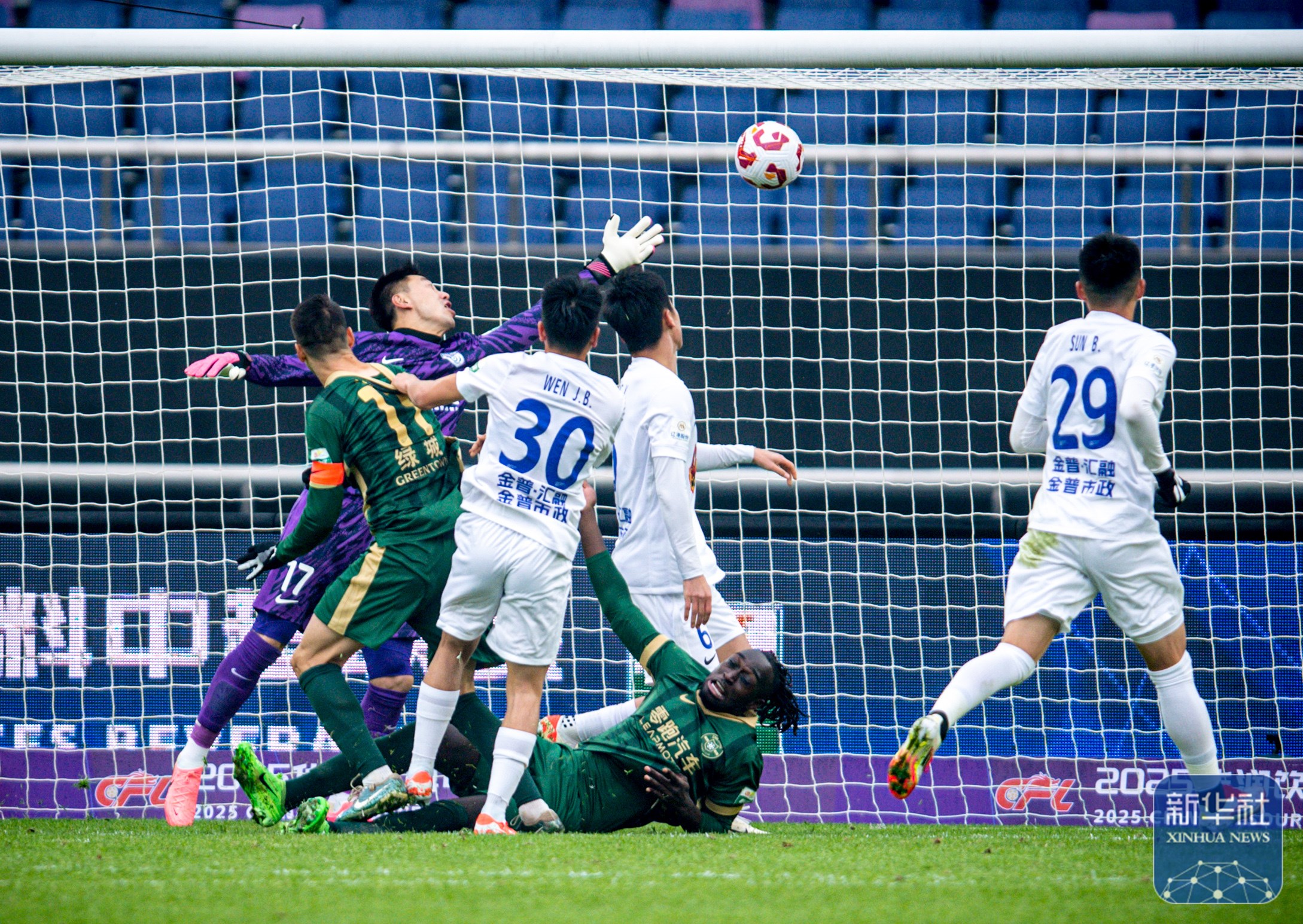 aoa体育新闻-大连队在近期比赛中展现出出色表现