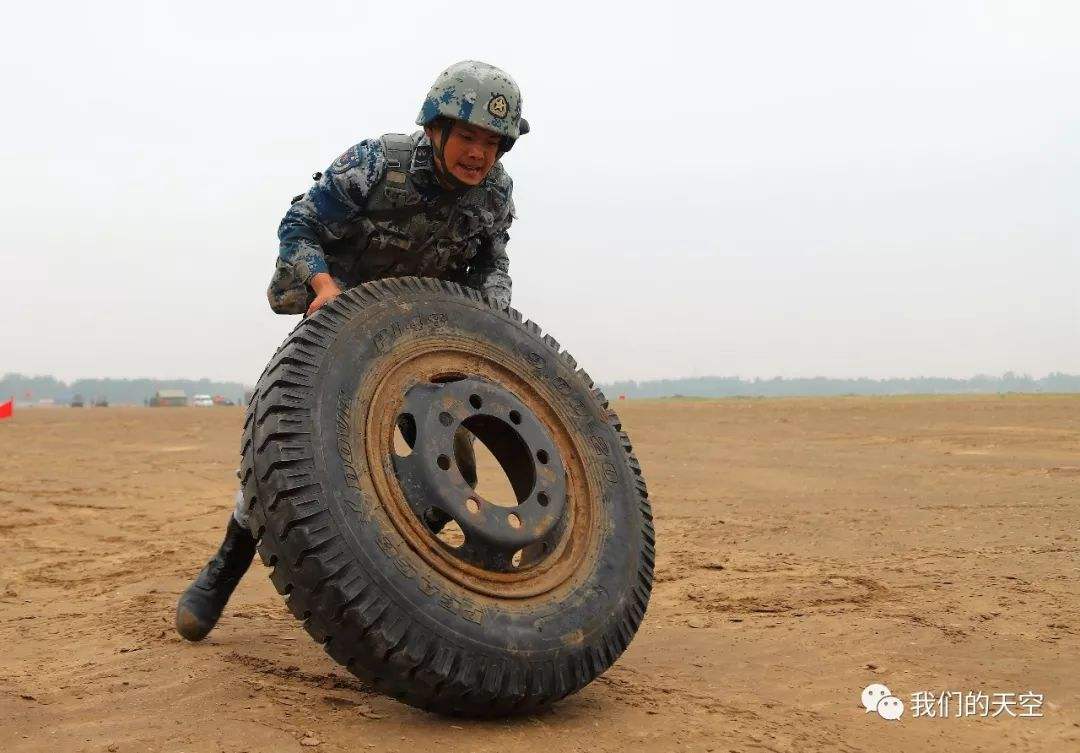 aoa体育培训-卫冕冠军之战，兵掌兵家抢得先机的简单介绍