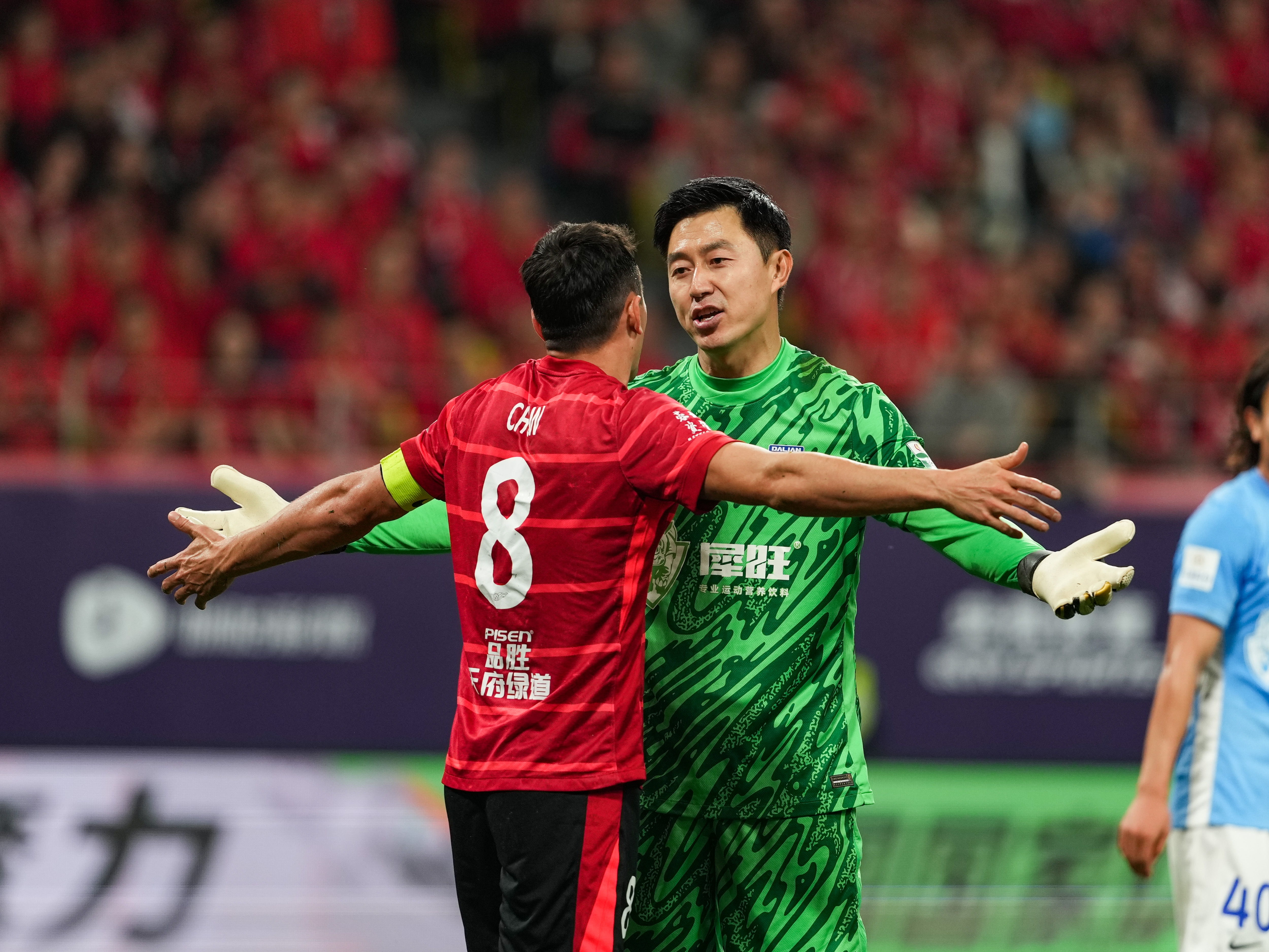 aoa体育新闻-国内足球比赛中球队发挥出色，实现连胜的简单介绍