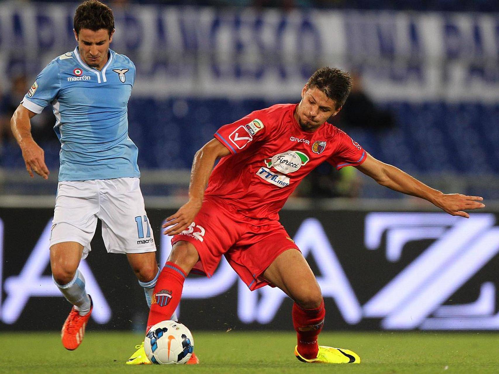 比利亚雷亚尔取胜,小幅度上升排名 比利亚雷亚尔取胜,小幅度上升排名