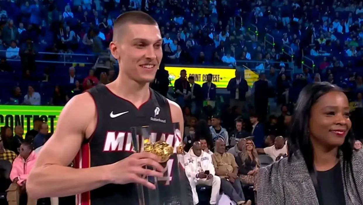 aoa体育官网-包含开拓者加时力克国王，利拉德独得分的词条