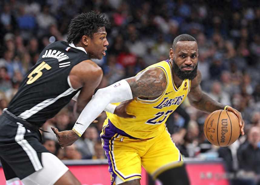 绝地反击:强队在比赛中逆转局势取得胜利的简单介绍 绝地反击:强队在比赛中逆转局势取得胜利的简单介绍