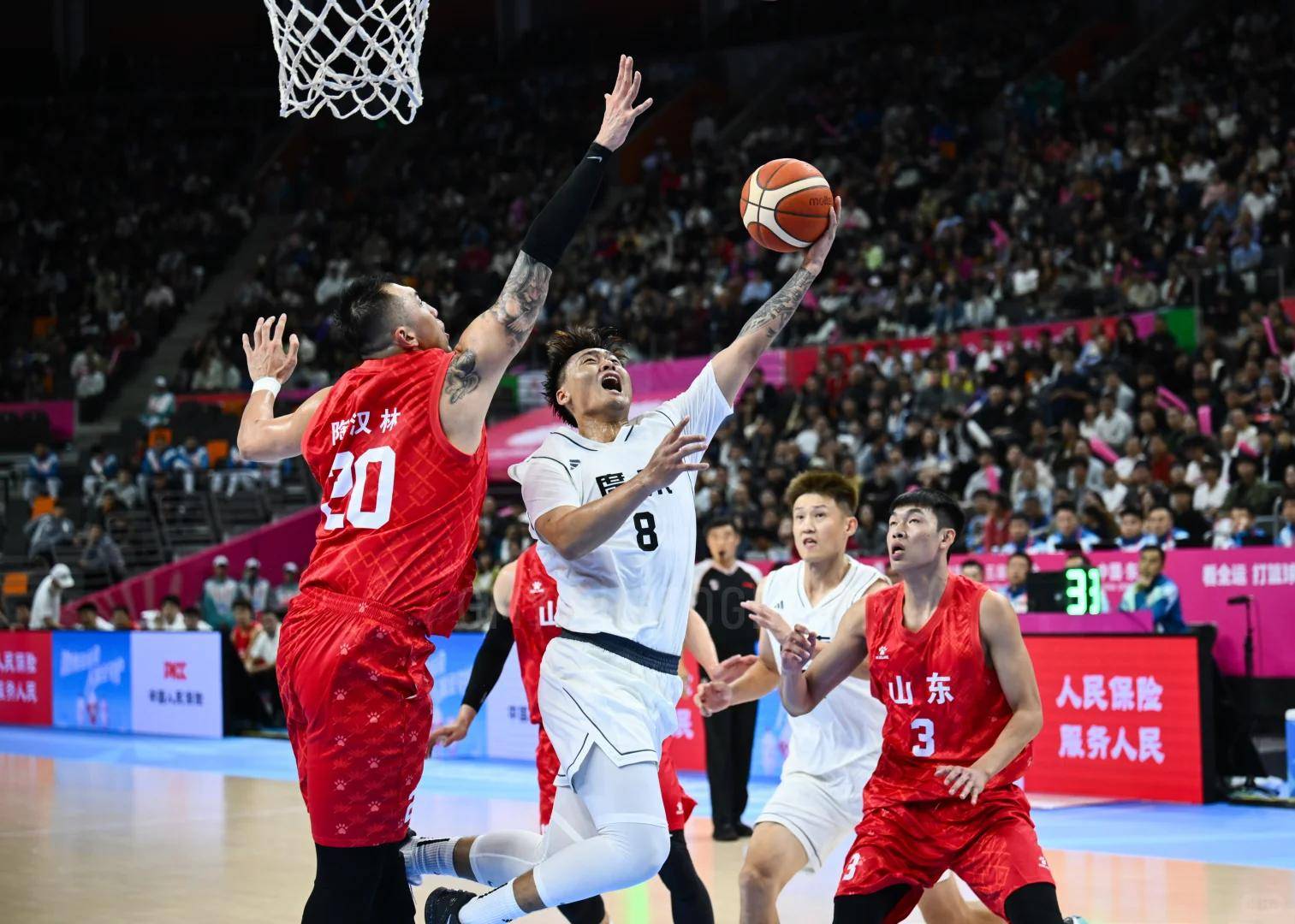 甘肃男篮在比赛中打出了出色的团队配合 甘肃男篮在比赛中打出了出色的团队配合